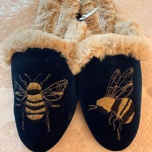Elegant Royal Blue Slippers with Gold Bee Design